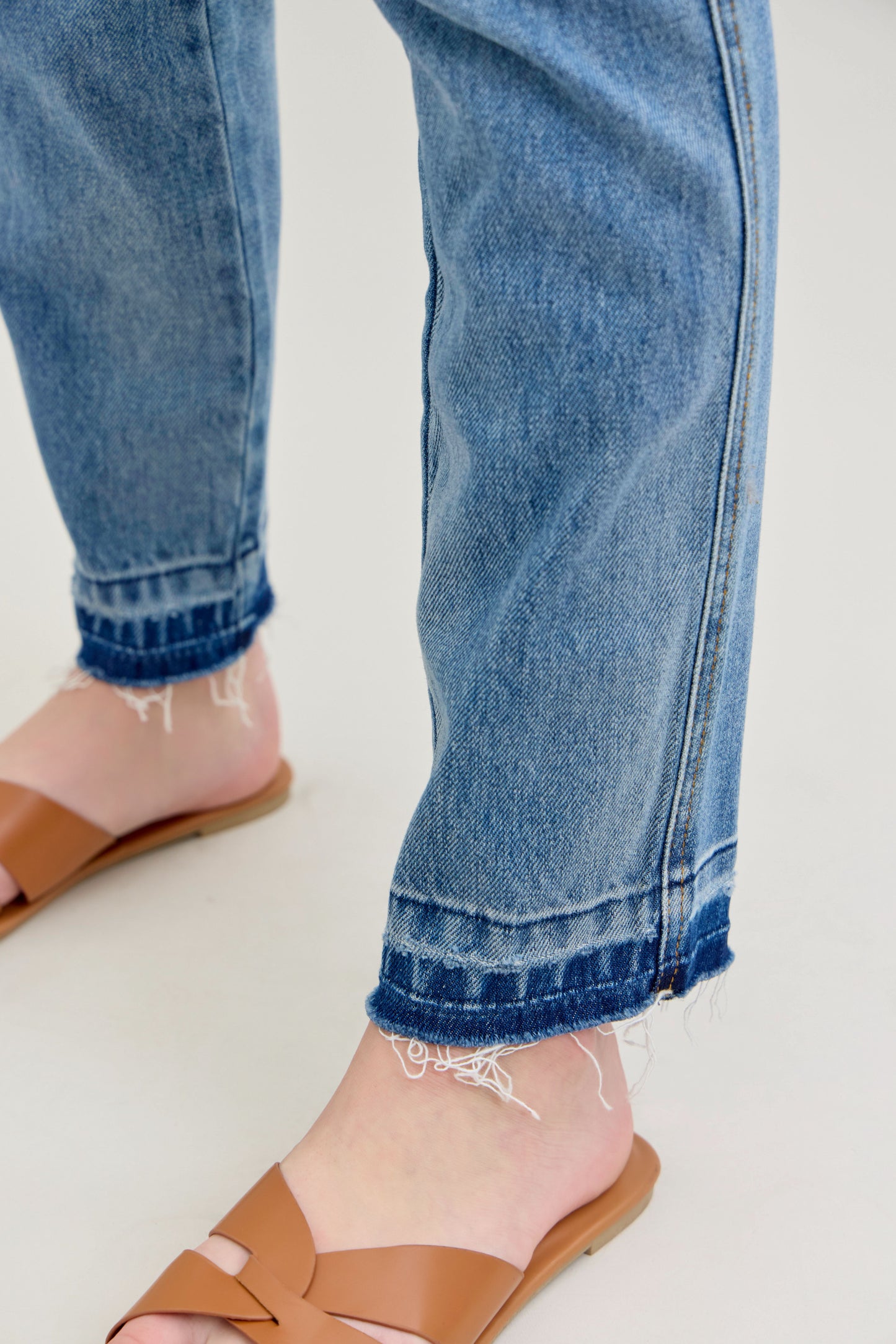 Mid Rise Release Hem Boyfriend Jeans