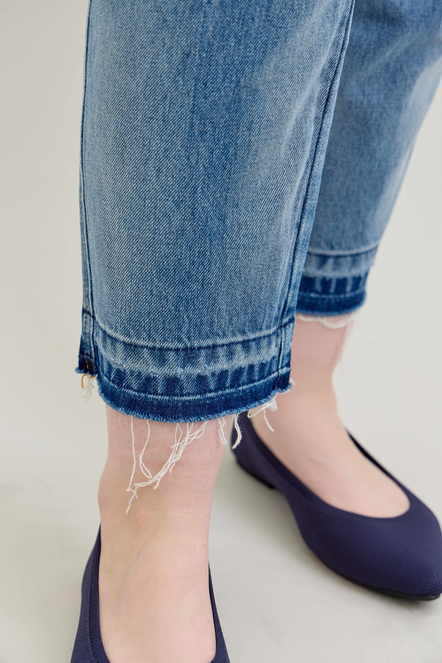 Judy Blue Midrise Release Hem Boyfriend Jean-PLUS