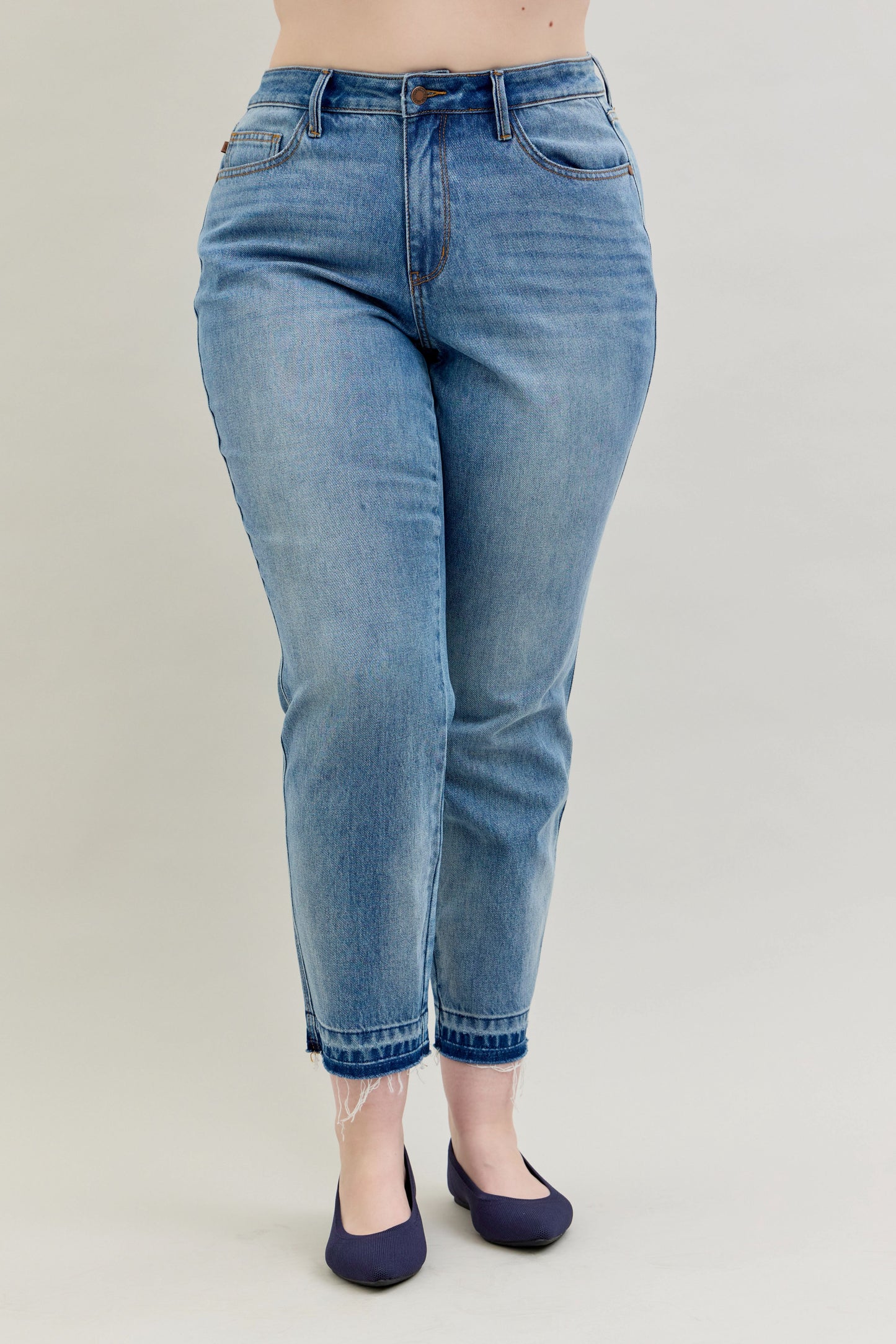 Judy Blue Midrise Release Hem Boyfriend Jean-PLUS