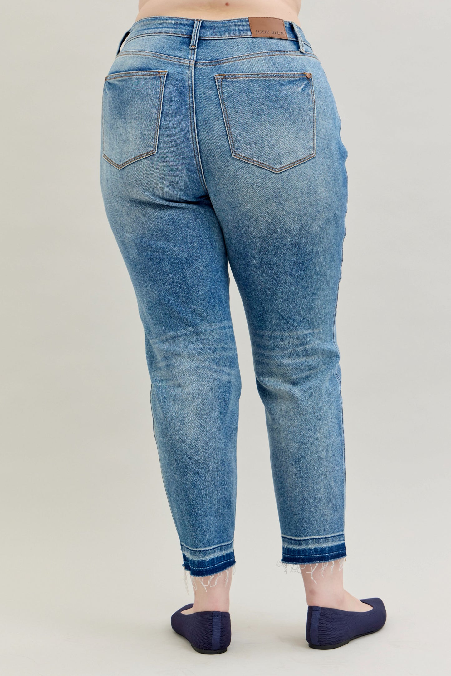 Judy Blue Midrise Release Hem Boyfriend Jean-PLUS