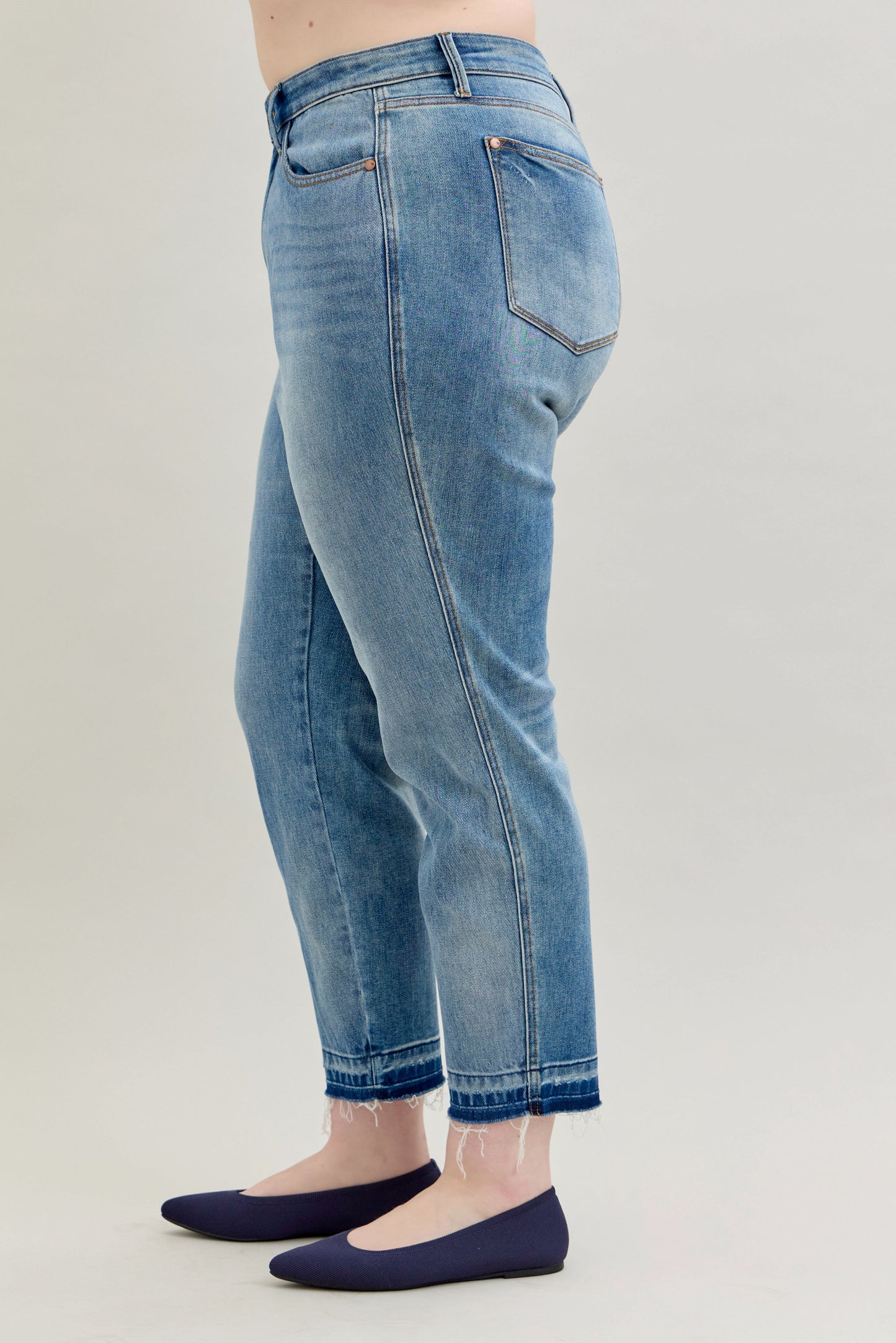 Judy Blue Midrise Release Hem Boyfriend Jean-PLUS