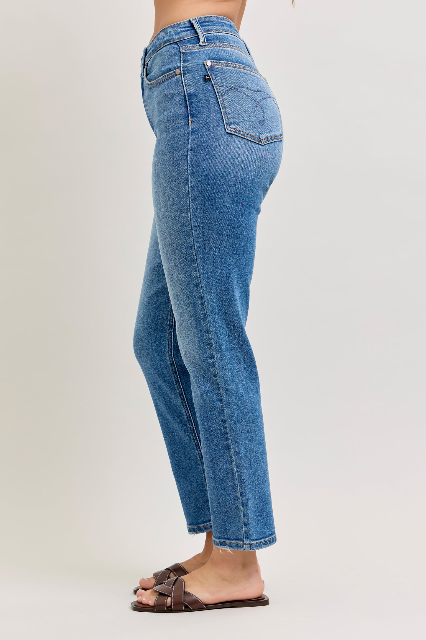 Judy Blue Ankle Straight Jean