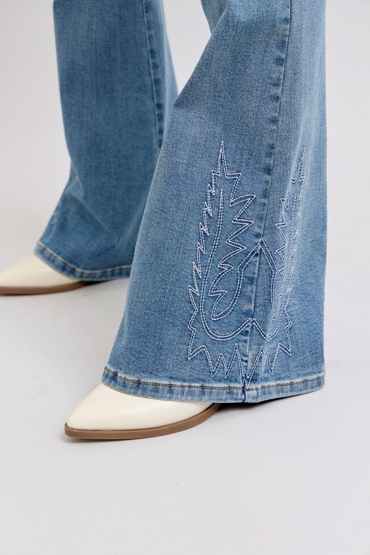 Judy Blue Western Flare