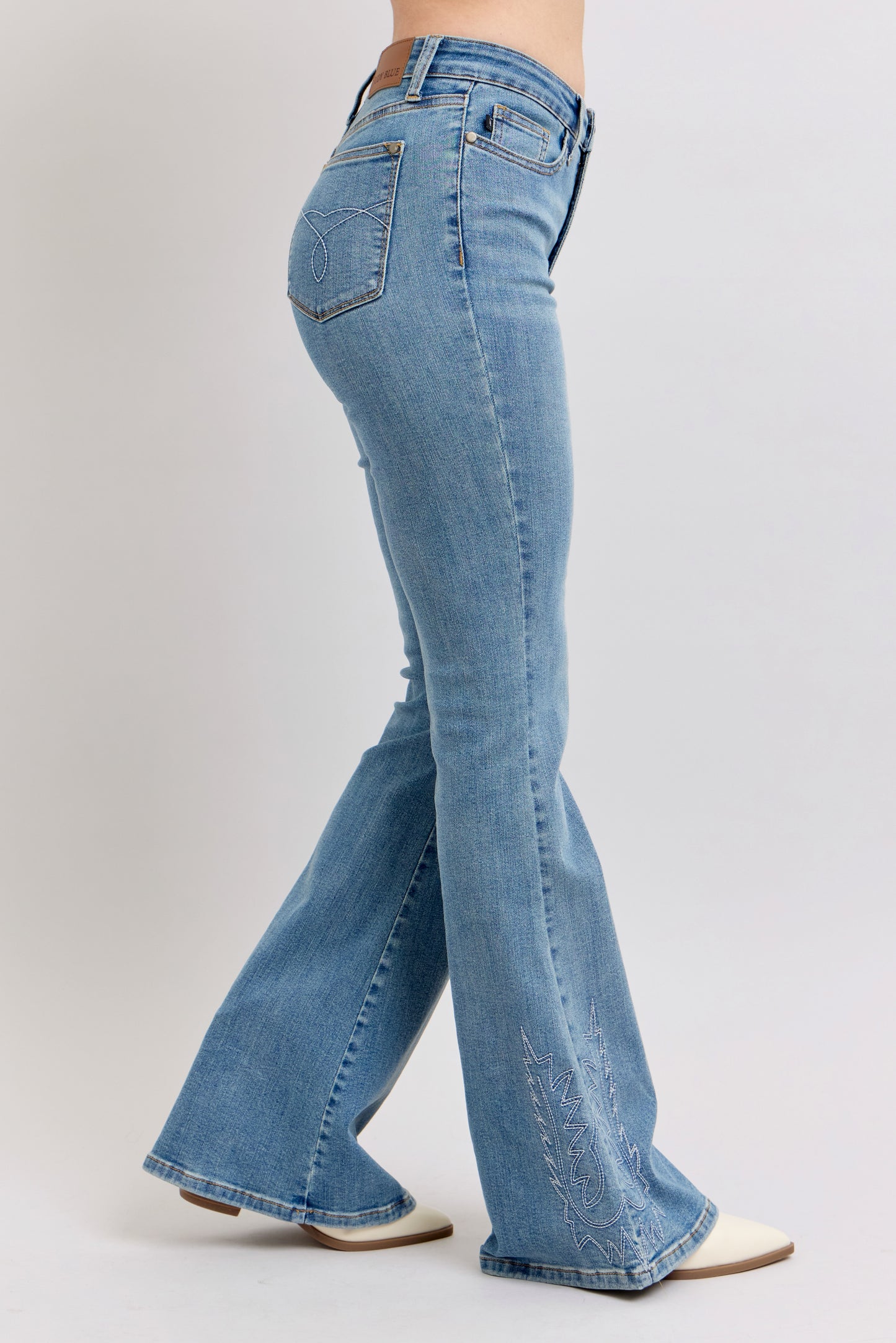 Judy Blue Detailed Flare Fit